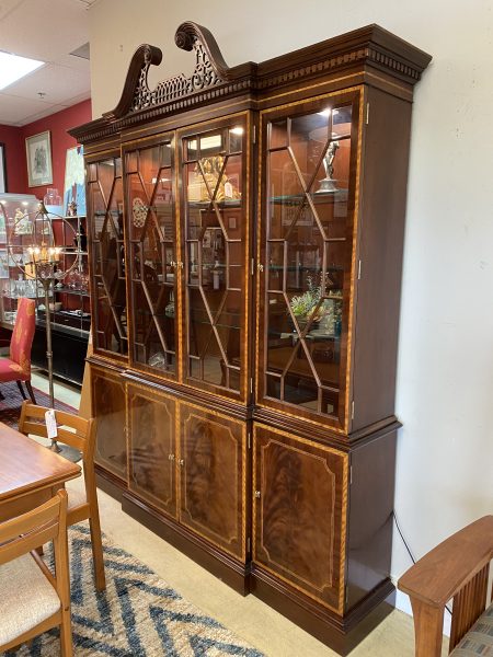 Councill Craftsmen Banded Mahogany Breakfast China Cabinet