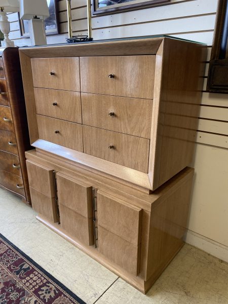 1954 Mid Century American of Martinsville Dresser