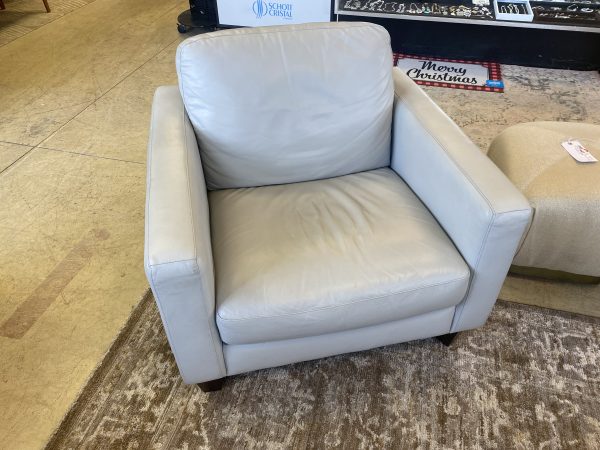 Violino Gray Leather Accent Chair