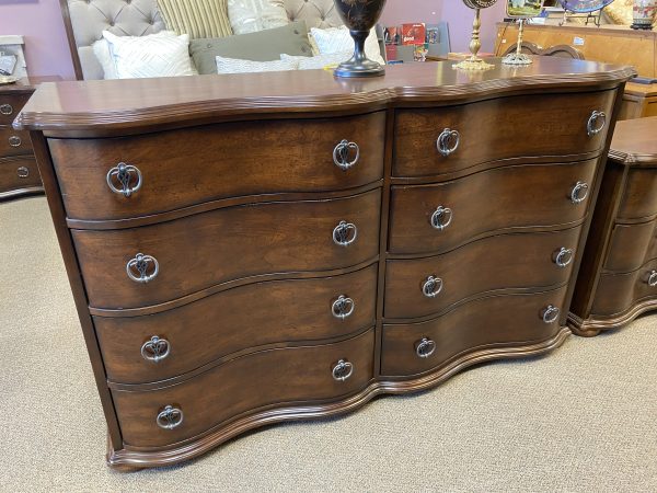 Liberty Furniture Cotswold Dresser with Mirror
