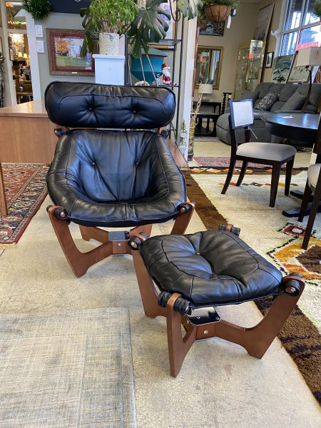 IMG Norway Luna High Back Leather Easy Chair & Ottoman
