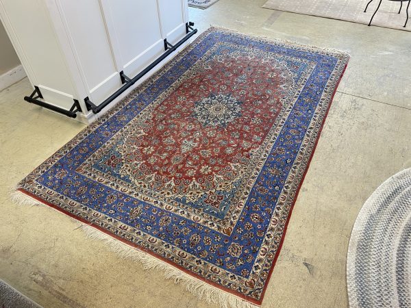 8’4″ x 4’11” Late 20th Century Persian Isafahan Area Rug