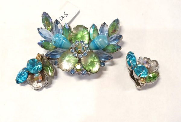 Vintage Rare D & E Juliana Brooch And Clip Earring Set