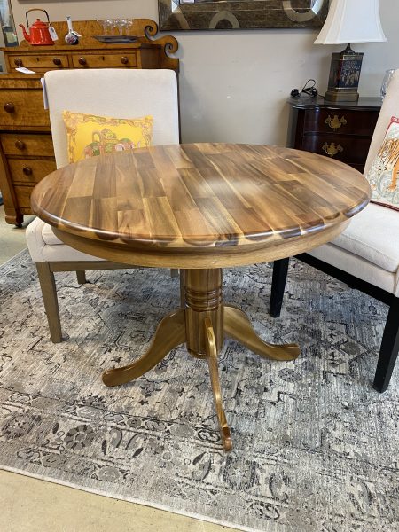 Pemberly Row 36″ Round Solid Acacia Wood Pedestal Table