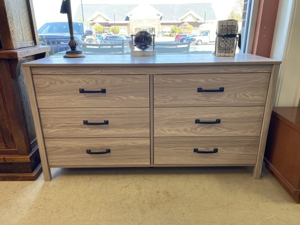 NEW ~ Ashley Furniture Battelle Dresser