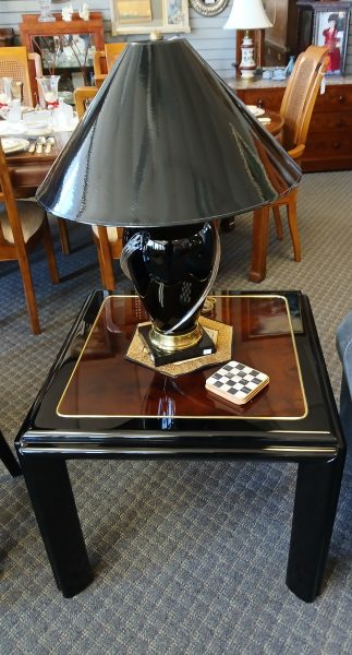 1980 Vintage Henredon Furniture Burled Wood-Black Lacquered Accent Table 