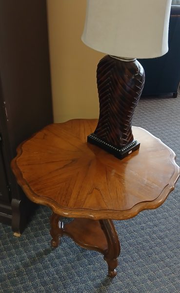 Vintage 1966 Thomasville Furniture Daisy Accent Pedestal Table 