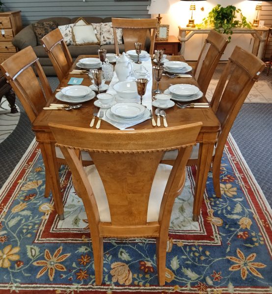 9 Pc. Aavanti Burled Honey Maple Dining Room Set 