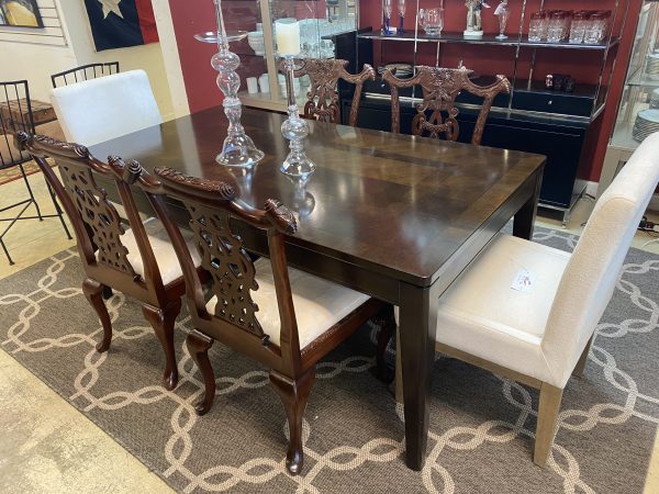 Home Meridian International Dining Table