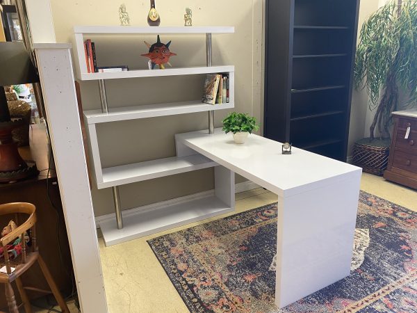 J & M Furniture KD02 Modern Desk