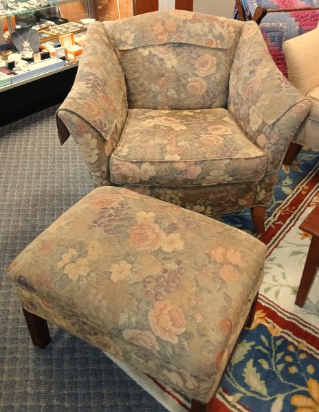 Key City Custom Arm Chair With Ottoman