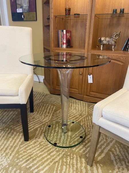 LeisureMod Lonia Glass/Acrylic Table