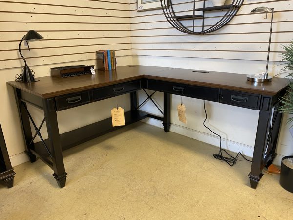 NEW ~ Martin Furniture Hartford L-Shaped Writing Desk with USB Charging