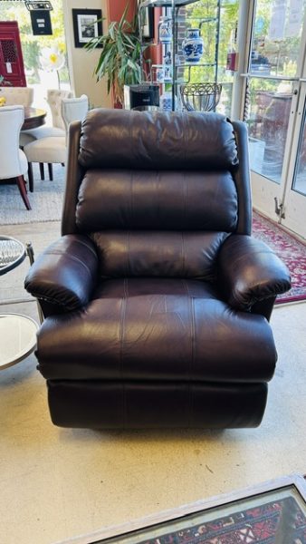 LA-Z-BOY Astor Cranbrook Chestnut Leather Manual Rocker Recliner