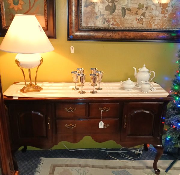 Thomasville Furniture Traditional Solid Cherry Sideboard/Console 